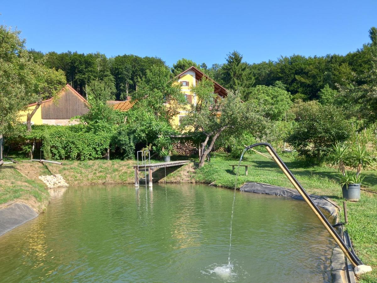 Appartement Weingut Schoberhof Bad Gleichenberg Bagian luar foto